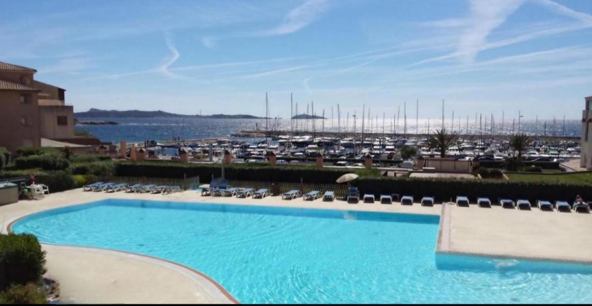 Appartement T2 - Bord De Mer - Piscine シス・フール・レ・プラージュ エクステリア 写真